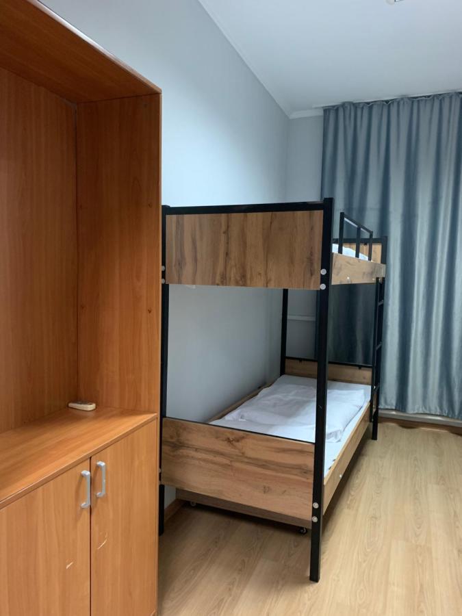 Ostello Almaty Backpackers Esterno foto