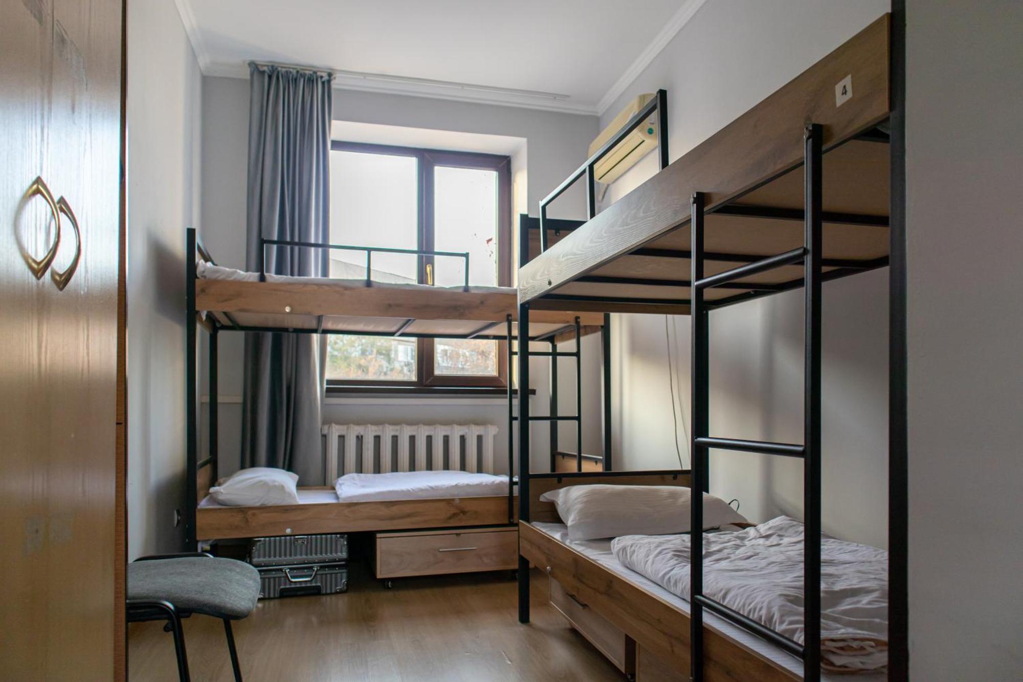 Ostello Almaty Backpackers Esterno foto